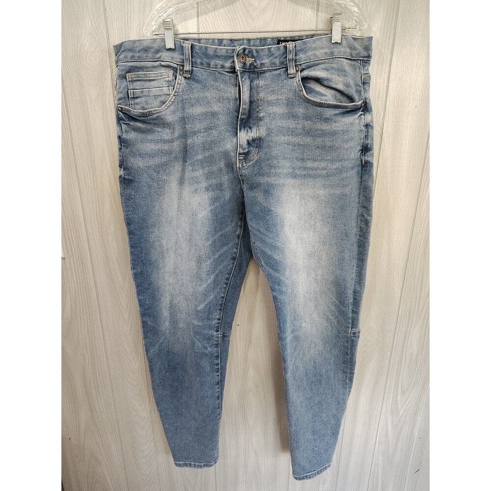 Men's Smoke Rise Jeans RN82930 Stretch Size 40x32 Straight Leg Denim Work Chore